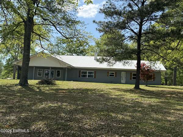 2.89 Acres of Land with Home for Sale in Lauderdale, Mississippi