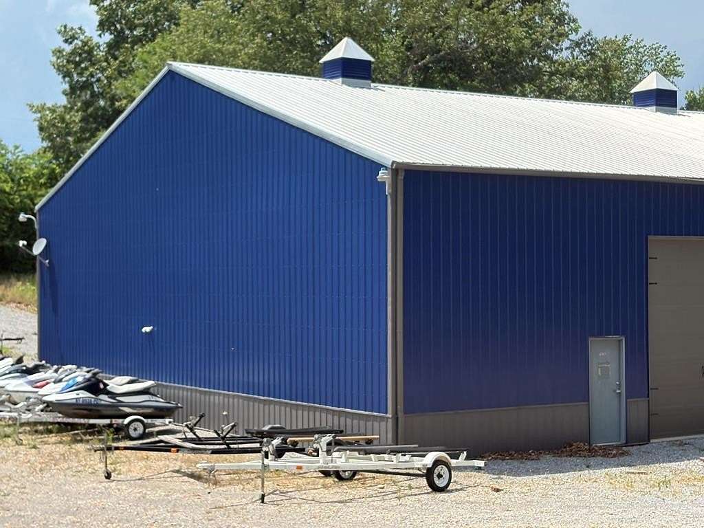 8 Acres of Improved Mixed-Use Land for Sale in Cadiz, Kentucky