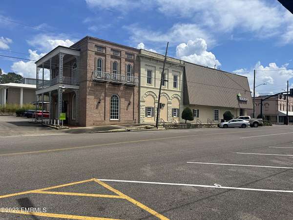 0.6 Acres of Commercial Land for Sale in Newton, Mississippi