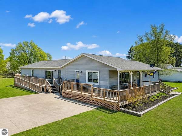 2.86 Acres of Land with Home for Sale in Cadillac, Michigan