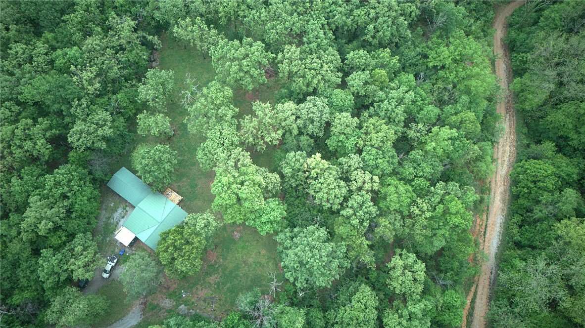 1.33 Acres of Residential Land for Sale in Gentry, Arkansas