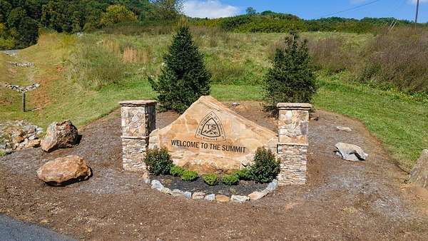 103 Acres of Land for Sale in Asheville, North Carolina