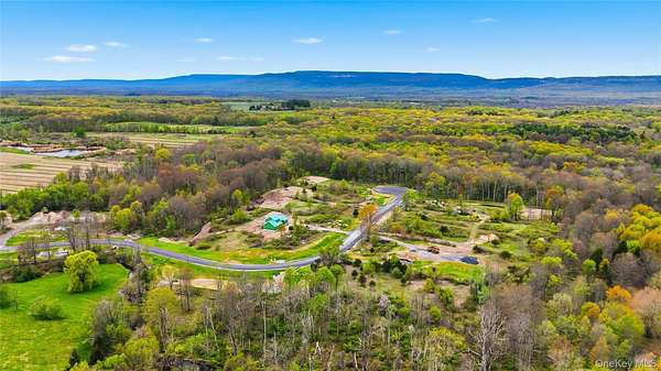 4.7 Acres of Residential Land for Sale in Gardiner, New York