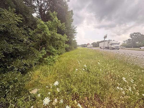 17.8 Acres of Land for Sale in Lufkin, Texas