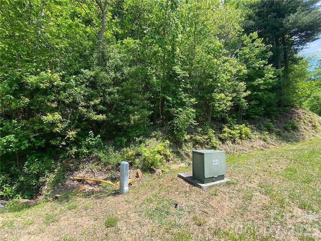 1 Acre of Land for Sale in Sylva, North Carolina