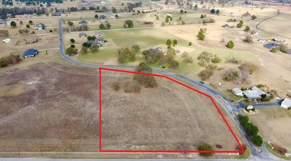 5 Acres of Residential Land for Sale in Lindale, Texas