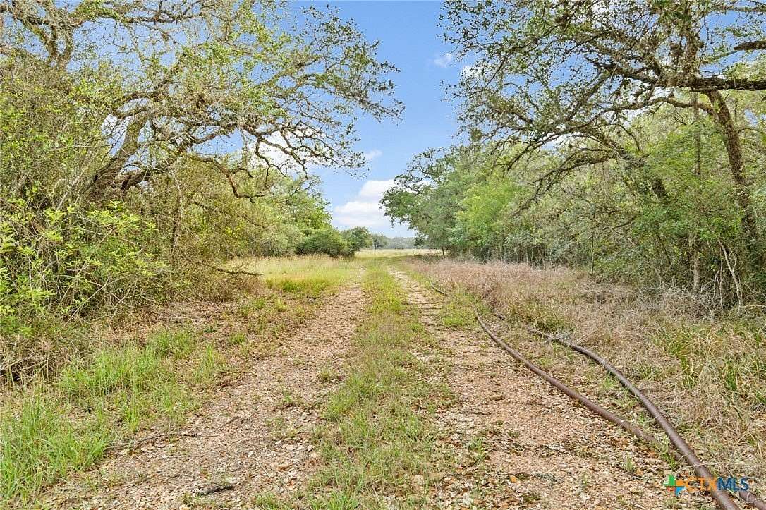 12.3 Acres of Land for Sale in Edna, Texas