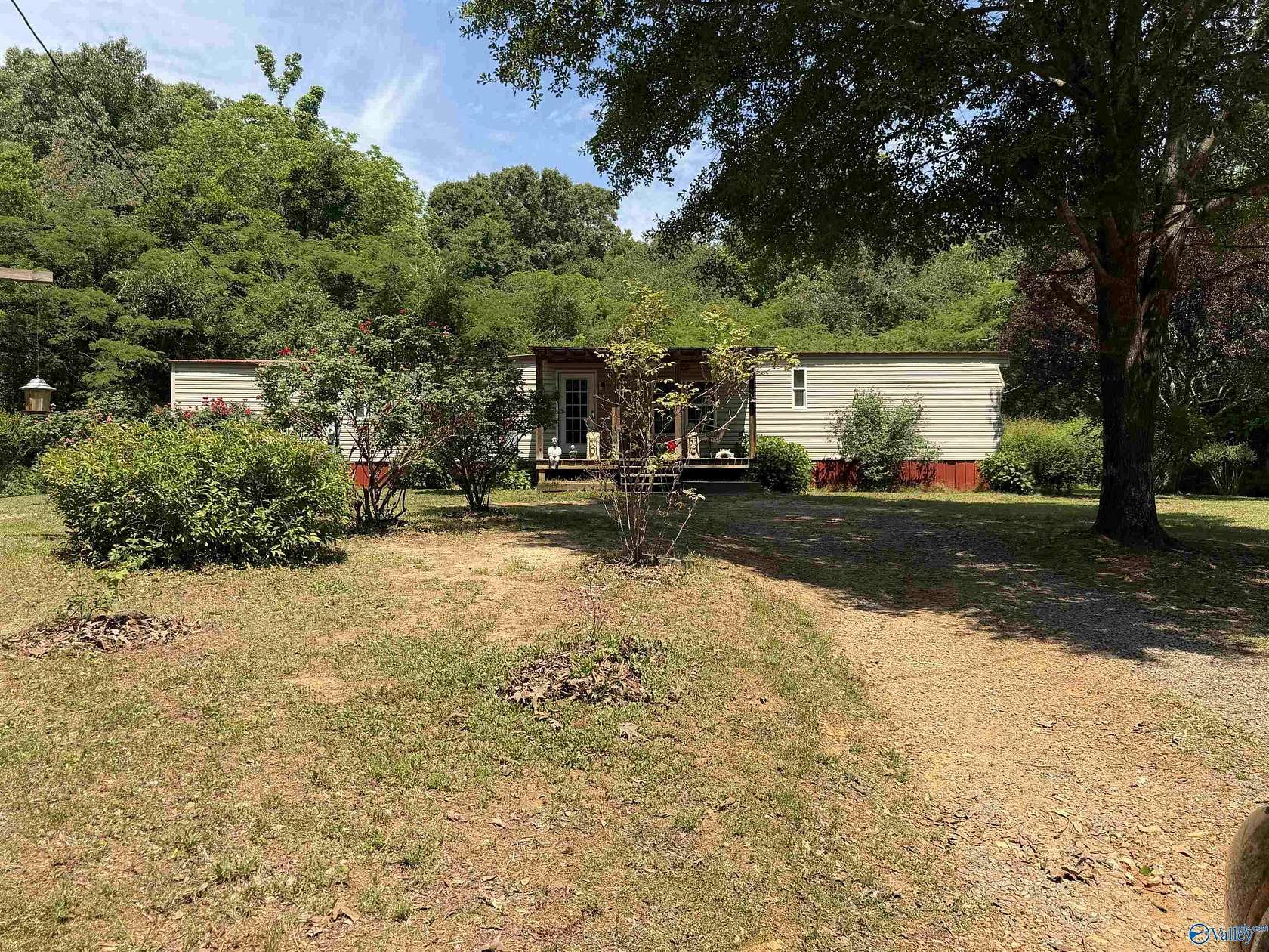 7.6 Acres of Land with Home for Sale in Gaylesville, Alabama