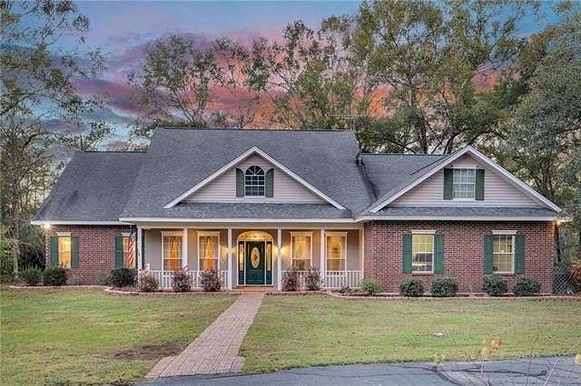 2.5 Acres of Land with Home for Sale in Folsom, Louisiana
