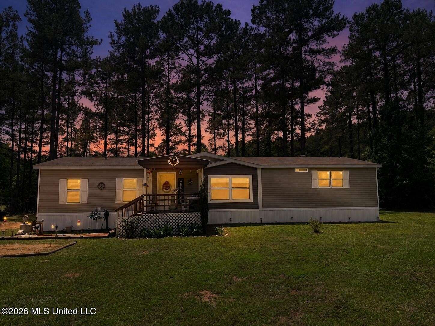 13.5 Acres of Recreational Land with Home for Sale in Columbia, Mississippi