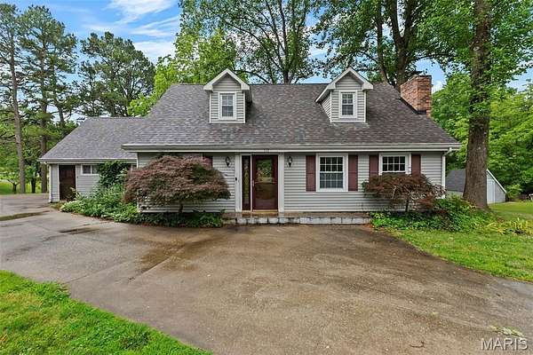 1.66 Acres of Land with Home for Sale in Cape Girardeau, Missouri