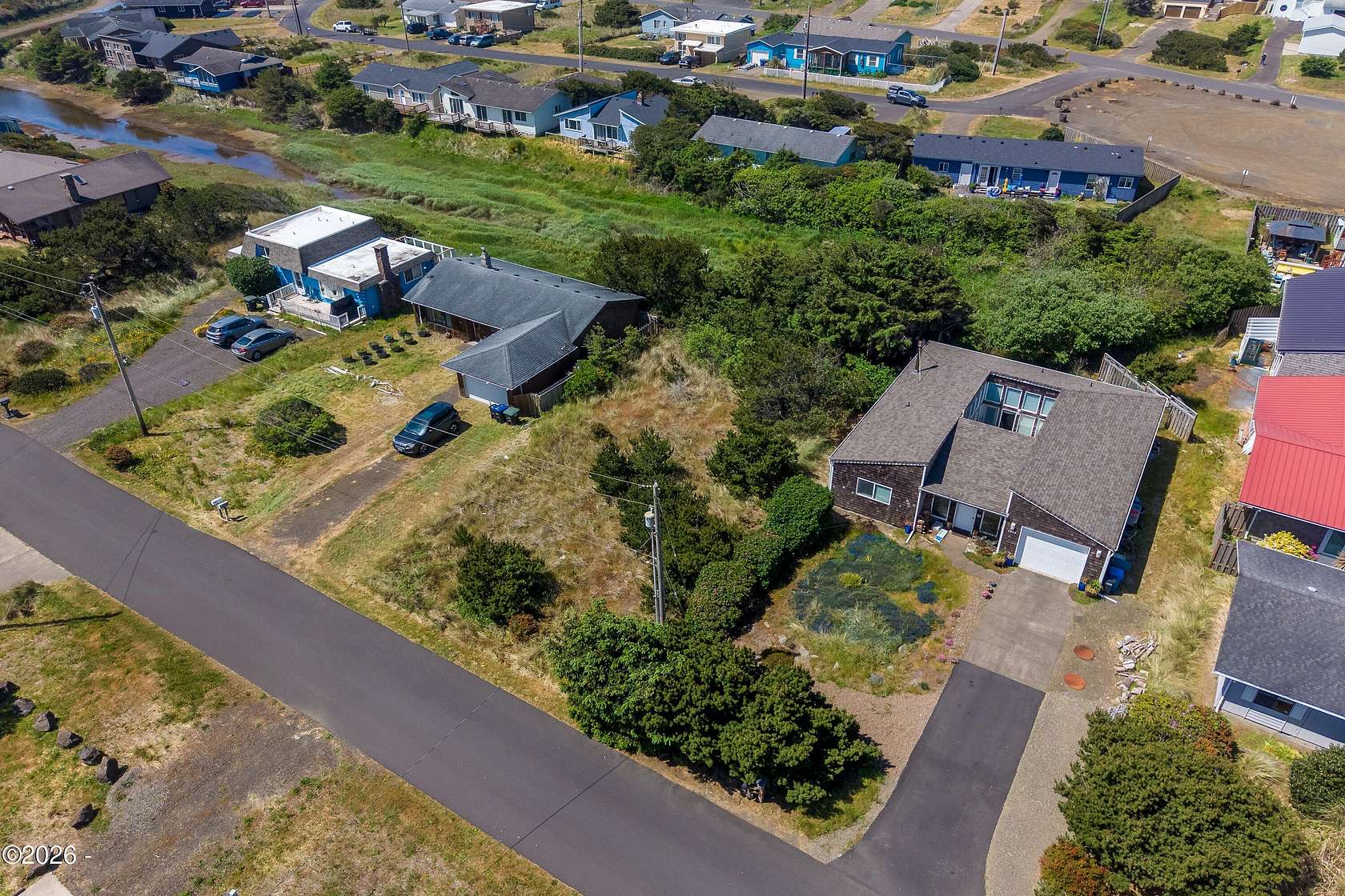 0.17 Acres of Residential Land for Sale in Waldport, Oregon