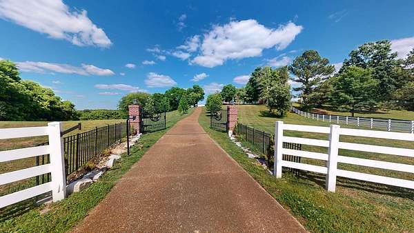 10.1 Acres of Land with Home for Sale in Lewisburg, Tennessee