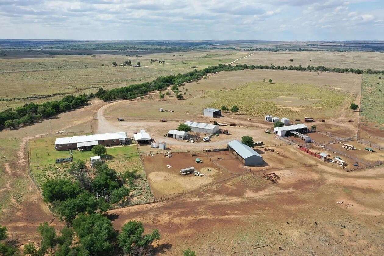 183 Acres of Agricultural Land with Home for Sale in Wheeler, Texas