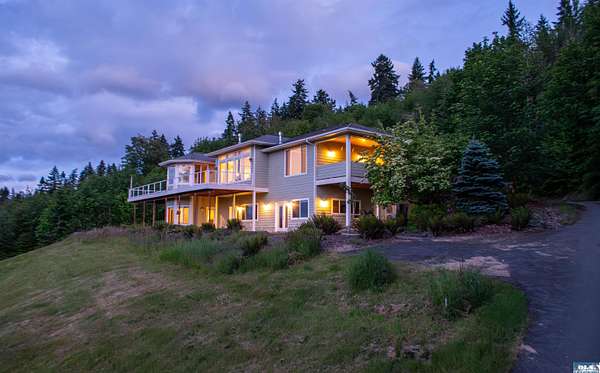 10 Acres of Land with Home for Sale in Port Angeles, Washington