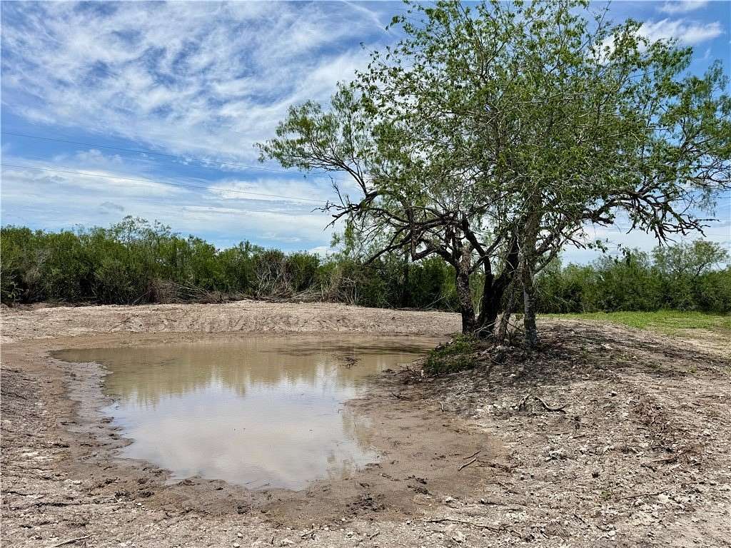 25 Acres of Recreational & Residential Land for Sale in San Diego, Texas