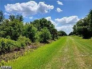 1.25 Acres of Land for Sale in Okeechobee, Florida