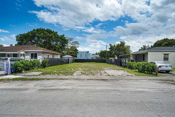 0.16 Acres of Residential Land for Sale in Miami, Florida