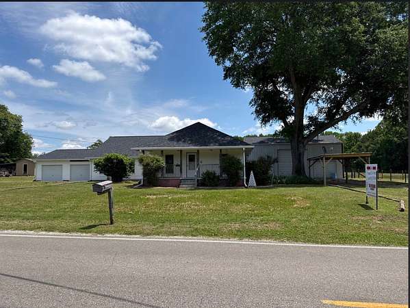 10 Acres of Land with Home for Sale in Athens, Alabama