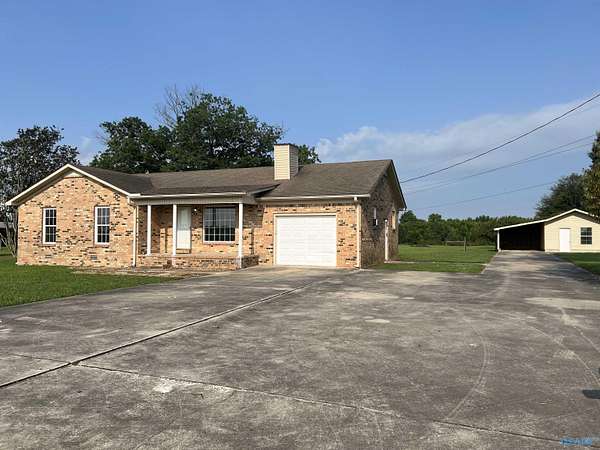 2.1 Acres of Land with Home for Lease in Athens, Alabama