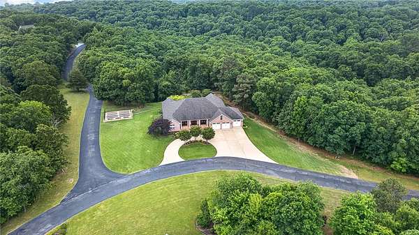 4.6 Acres of Land with Home for Sale in Siloam Springs, Arkansas