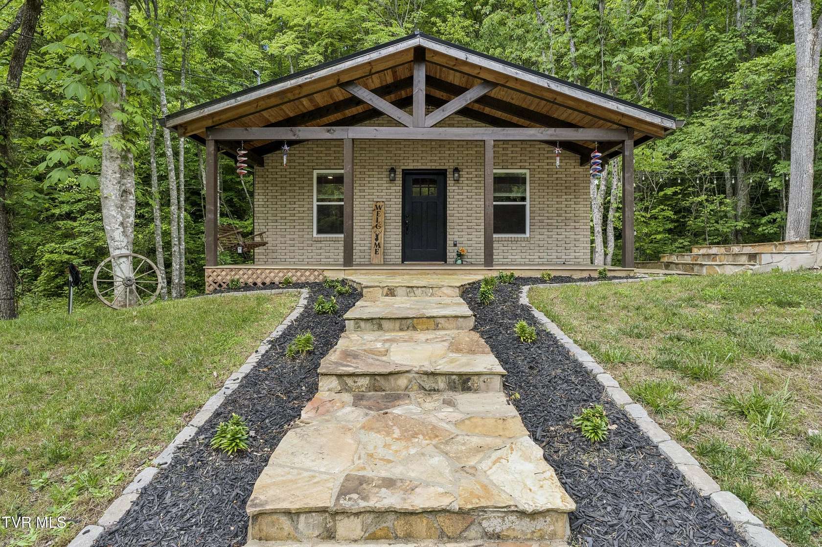 83.9 Acres of Land with Home for Sale in Kingsport, Tennessee
