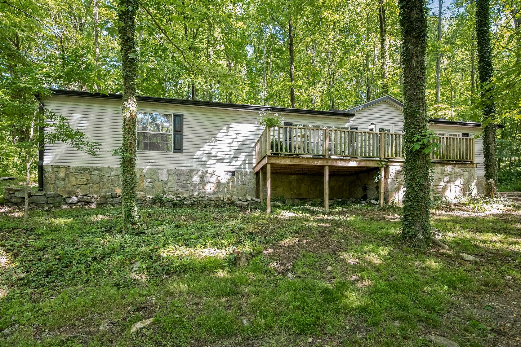 1.5 Acres of Land with Home for Sale in Shelbyville, Tennessee
