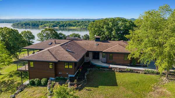 16.2 Acres of Land with Home for Sale in Shell Knob, Missouri