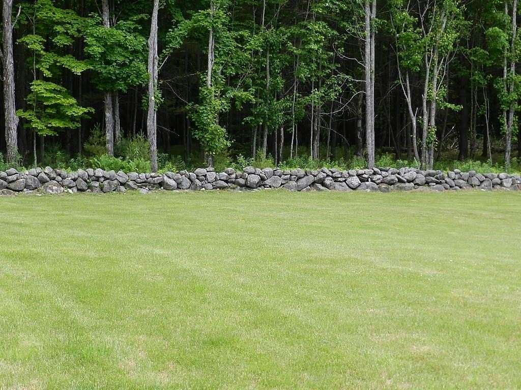 10 Acres of Residential Land for Sale in Greenwood, Maine
