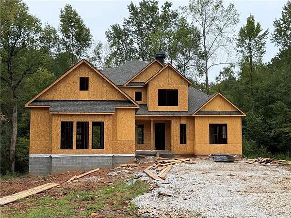 2.59 Acres of Land with Home for Sale in Opelika, Alabama