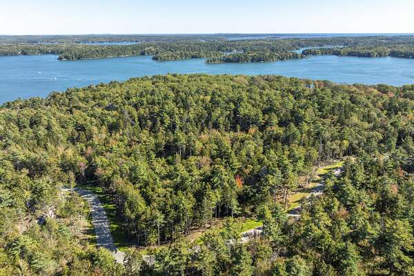 9.85 Acres of Residential Land for Sale in Boothbay, Maine