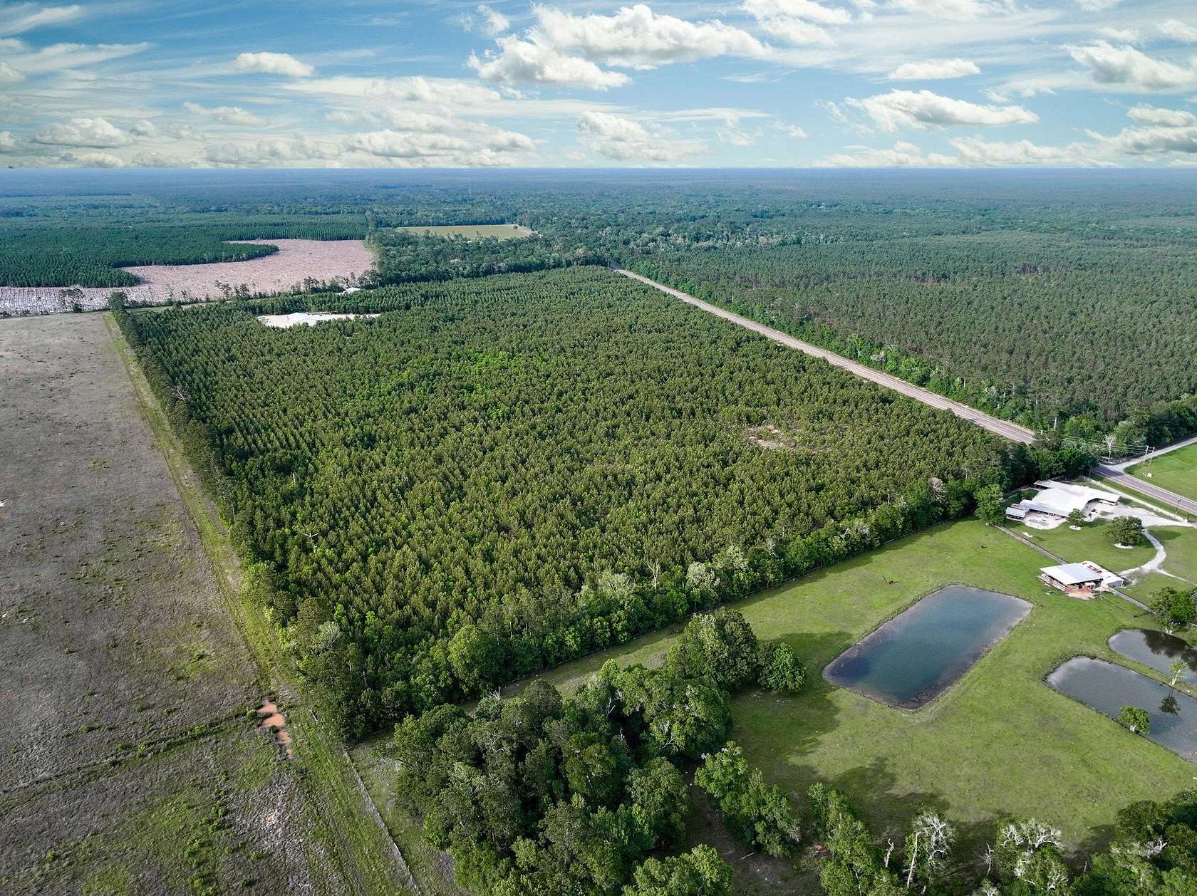 60 Acres of Recreational & Residential Land for Sale in Kountze, Texas