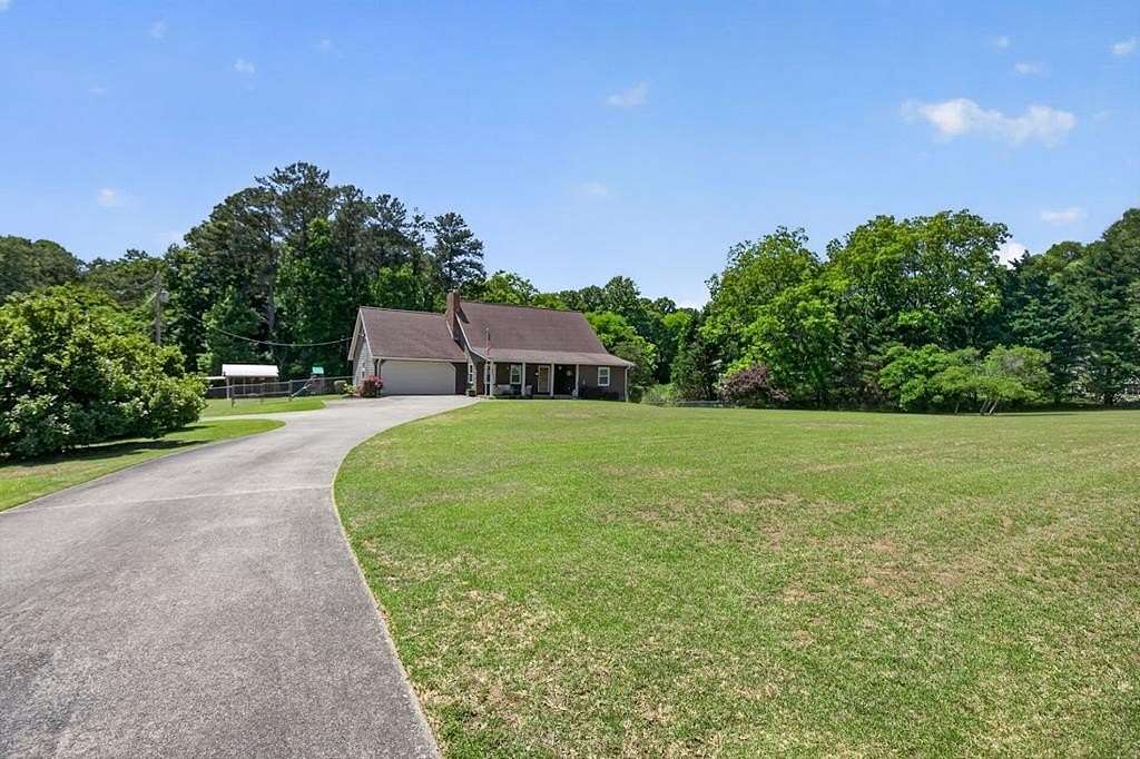 2 Acres of Land with Home for Sale in Winston, Georgia