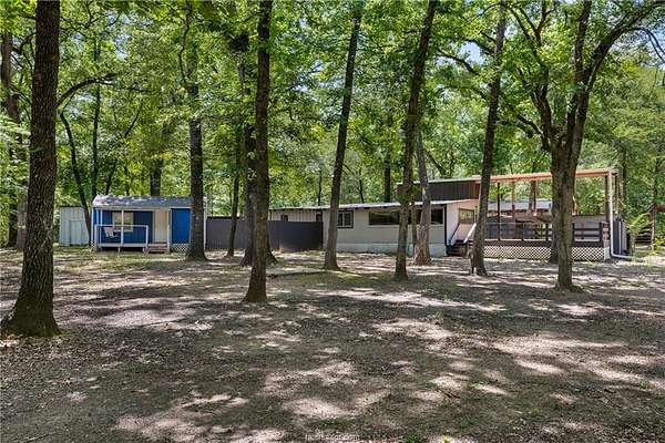12.2 Acres of Land with Home for Sale in Centerville, Texas