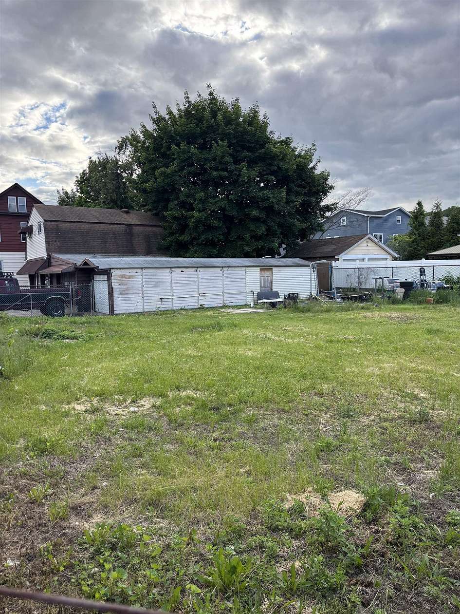 0.17 Acres of Residential Land for Sale in Paterson, New Jersey