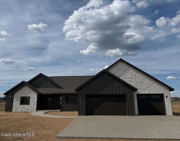 5 Acres of Land with Home for Sale in Athol, Idaho