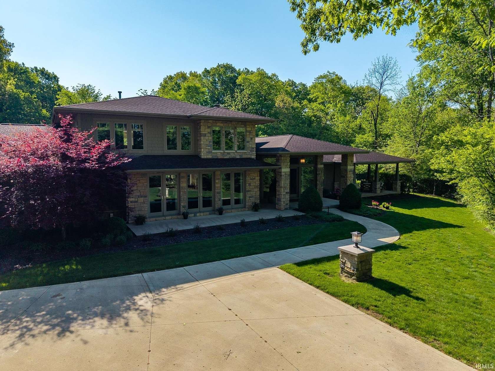 1.89 Acres of Land with Home for Sale in Fort Wayne, Indiana