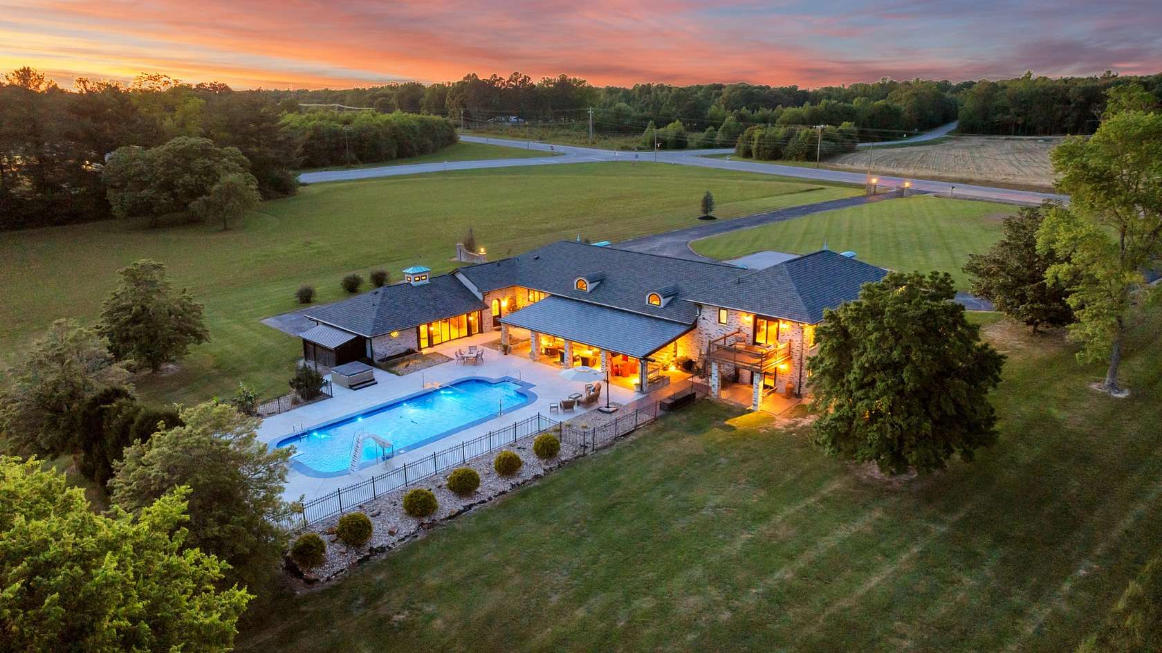10.3 Acres of Land for Sale in Hillsboro, Tennessee