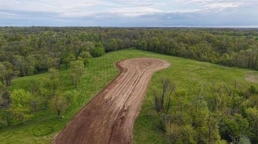 0.26 Acres of Residential Land for Sale in Cedar Rapids, Iowa