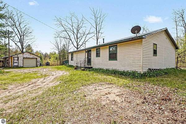 21.5 Acres of Recreational Land with Home for Sale in Hale, Michigan