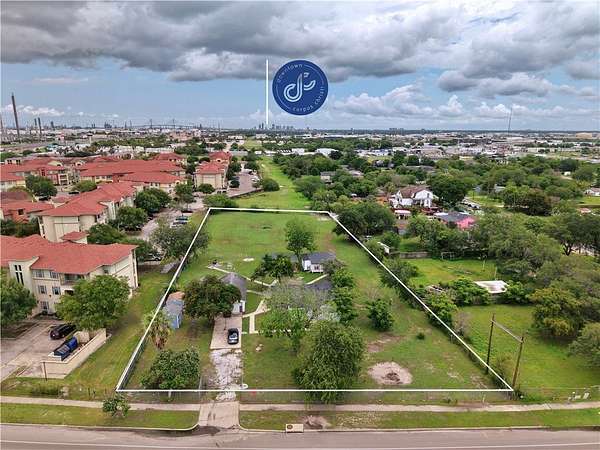 1.5 Acres of Improved Mixed-Use Land for Sale in Corpus Christi, Texas