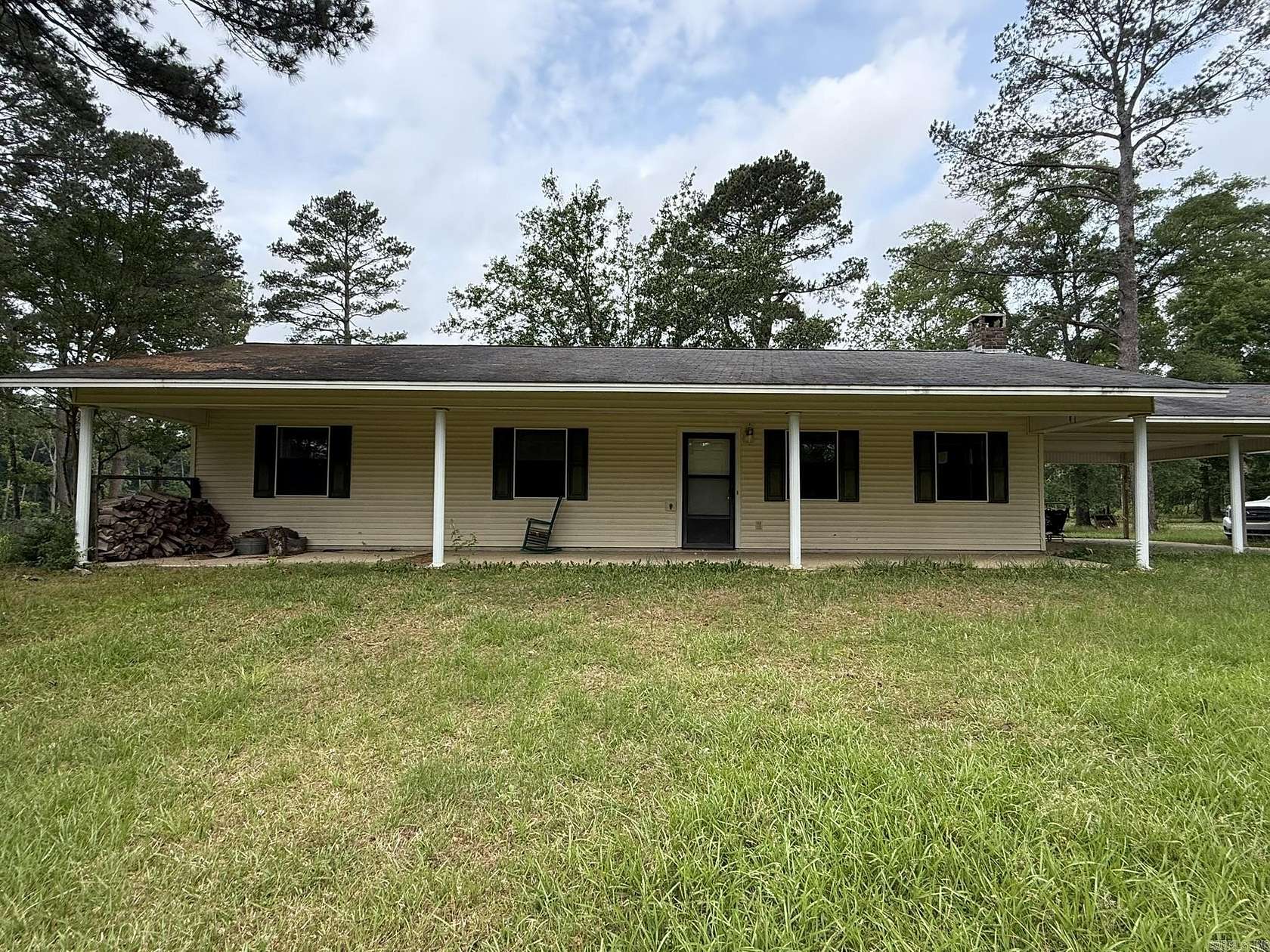 6 Acres of Land with Home for Sale in Saline Township, Arkansas