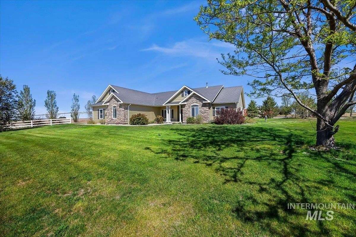 4.9 Acres of Land with Home for Sale in Hansen, Idaho