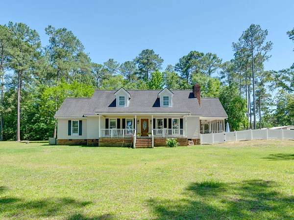 3.13 Acres of Land with Home for Sale in Moultrie, Georgia