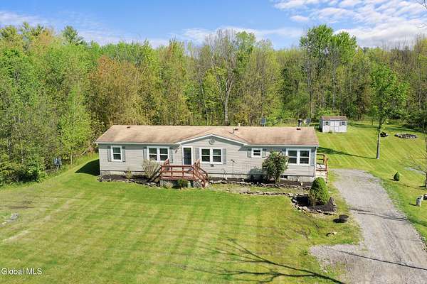 5 Acres of Land with Home for Sale in Esperance, New York