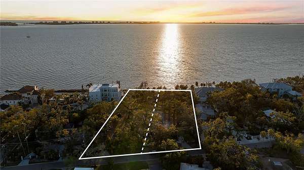 1.69 Acres of Residential Land for Sale in Sarasota, Florida