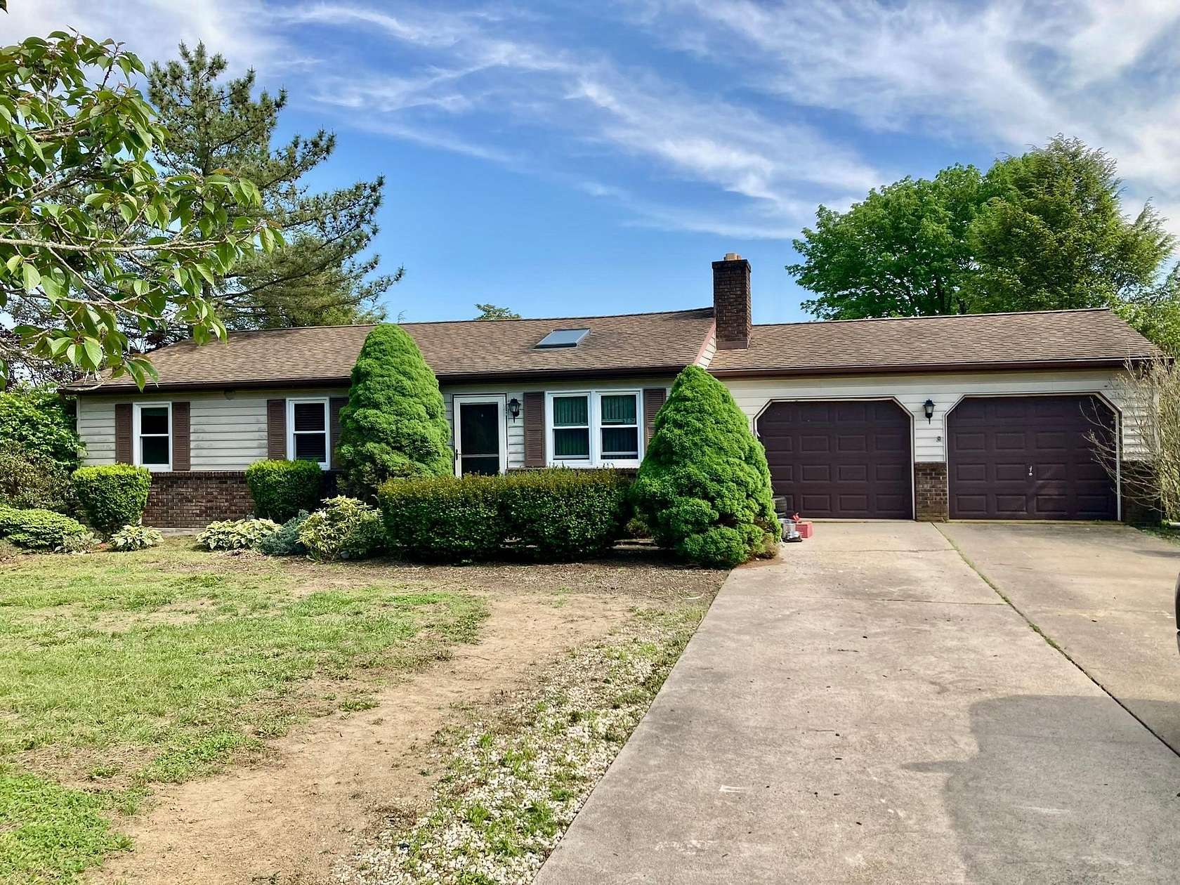 2.19 Acres of Land with Home for Sale in Lenhartsville, Pennsylvania