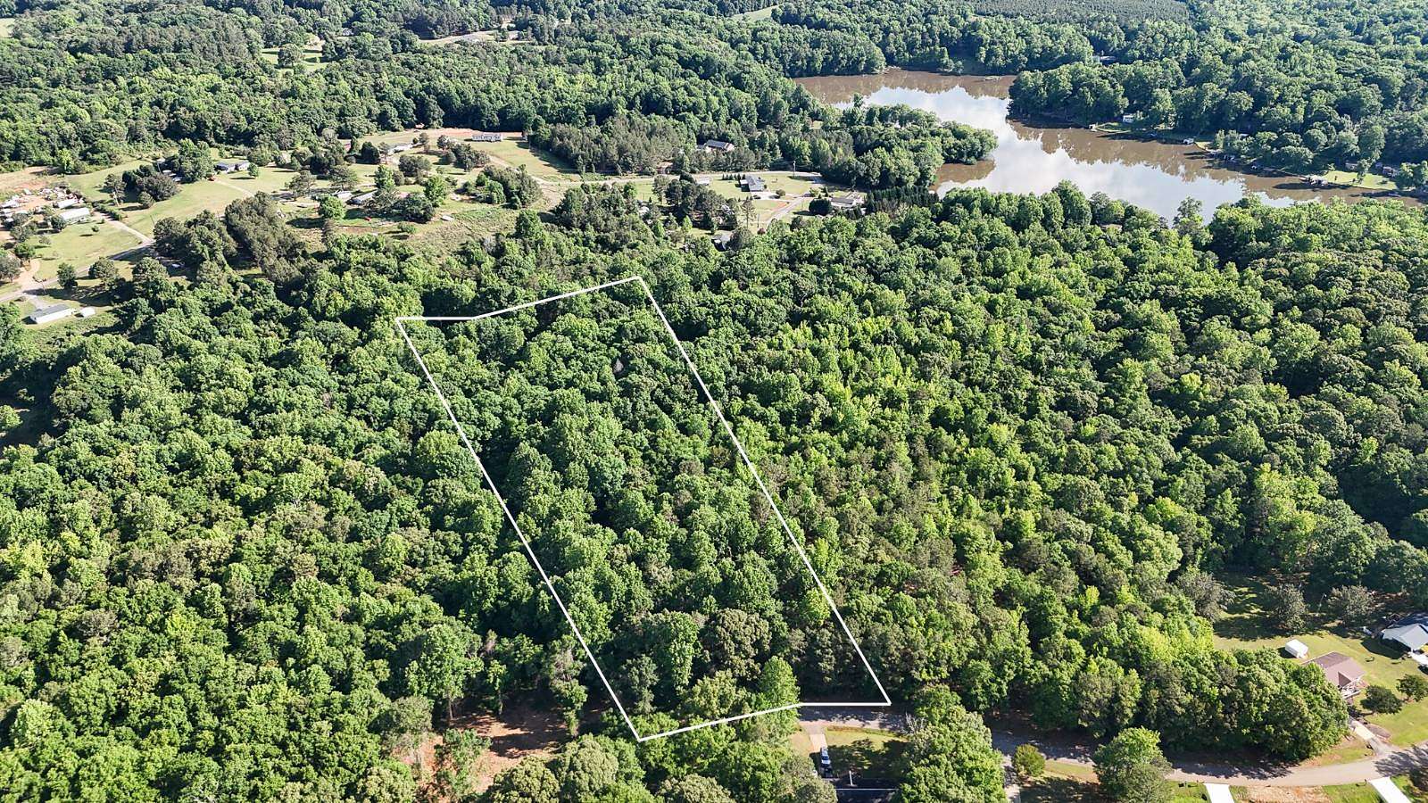 5 Acres of Residential Land for Sale in Anderson, South Carolina