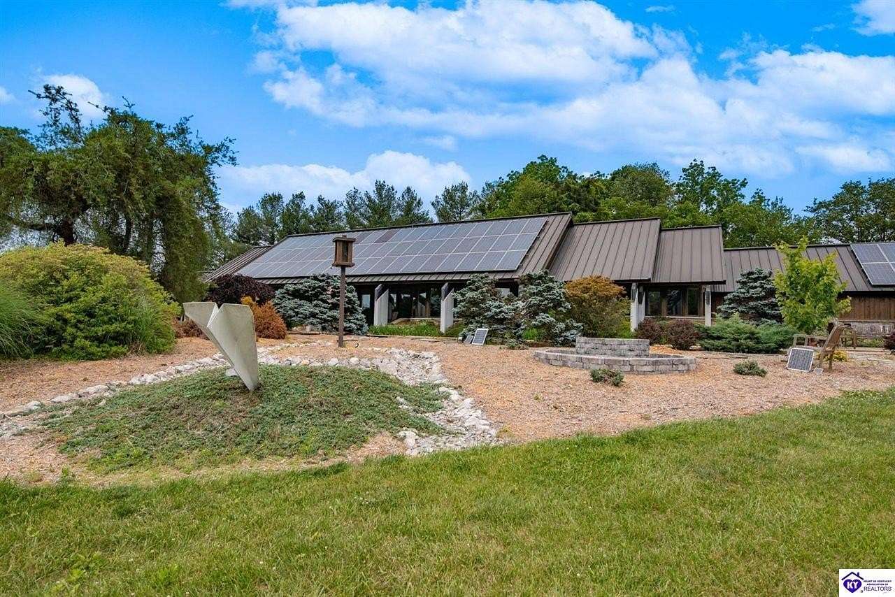 22.3 Acres of Recreational Land with Home for Sale in Elizabethtown, Kentucky