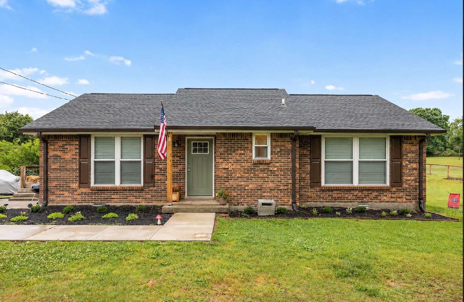 2.15 Acres of Land with Home for Sale in Ashland City, Tennessee